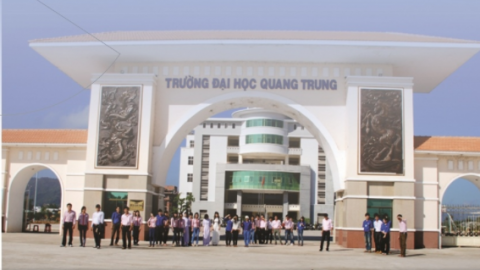 Trường Đại học Quang Trung